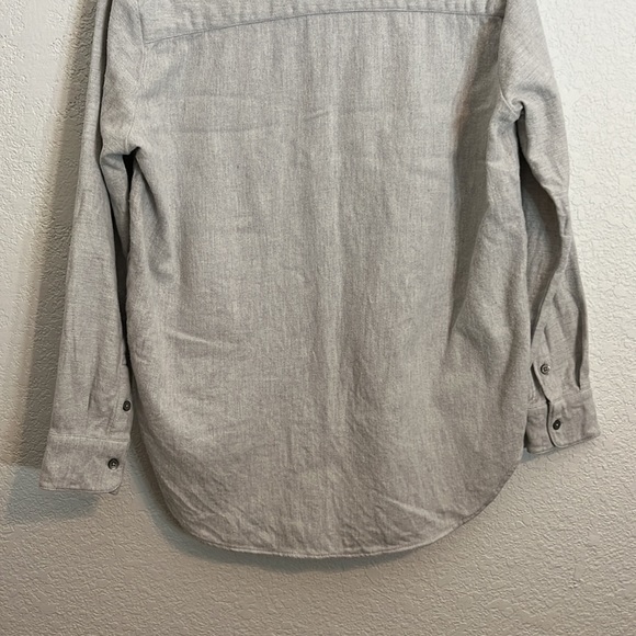 Madewell light gray mid weight flannel shacket with pockets Preppy Casual Alpine - Picture 9 of 11